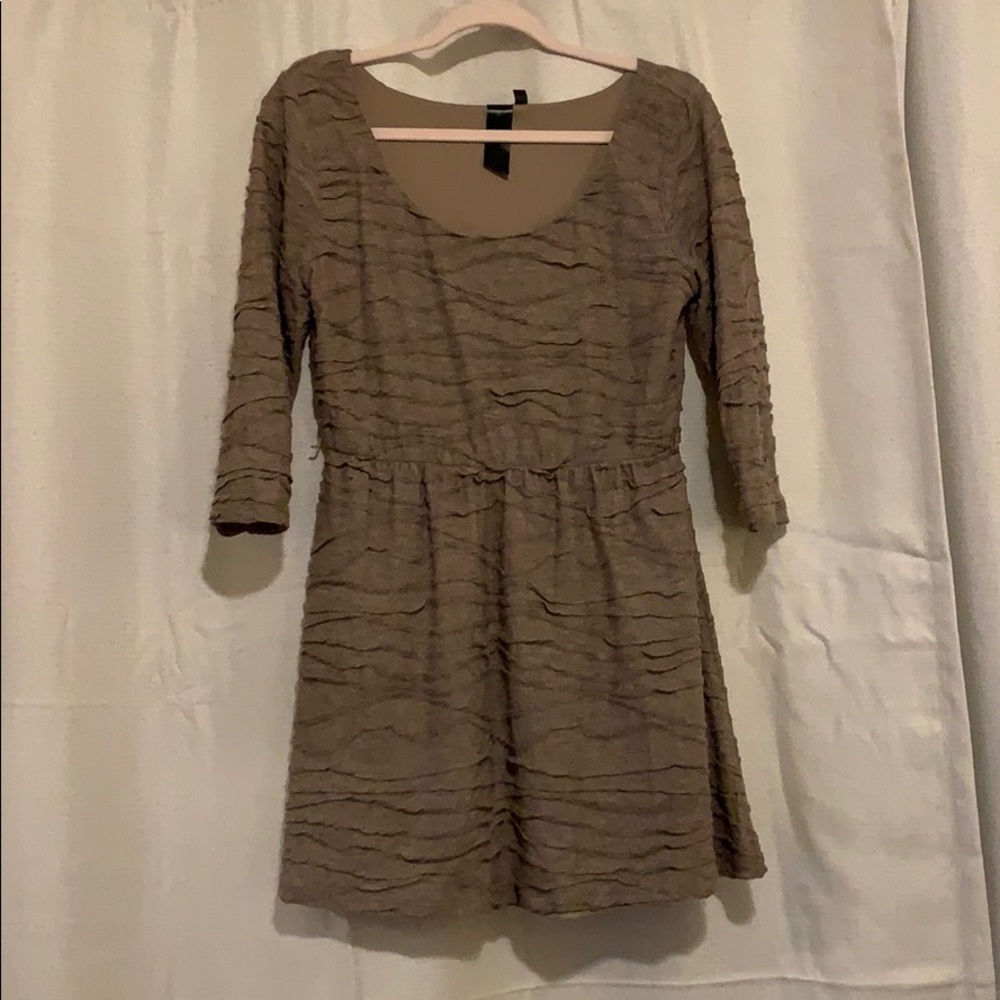 Textured 3/4 sleeve dress